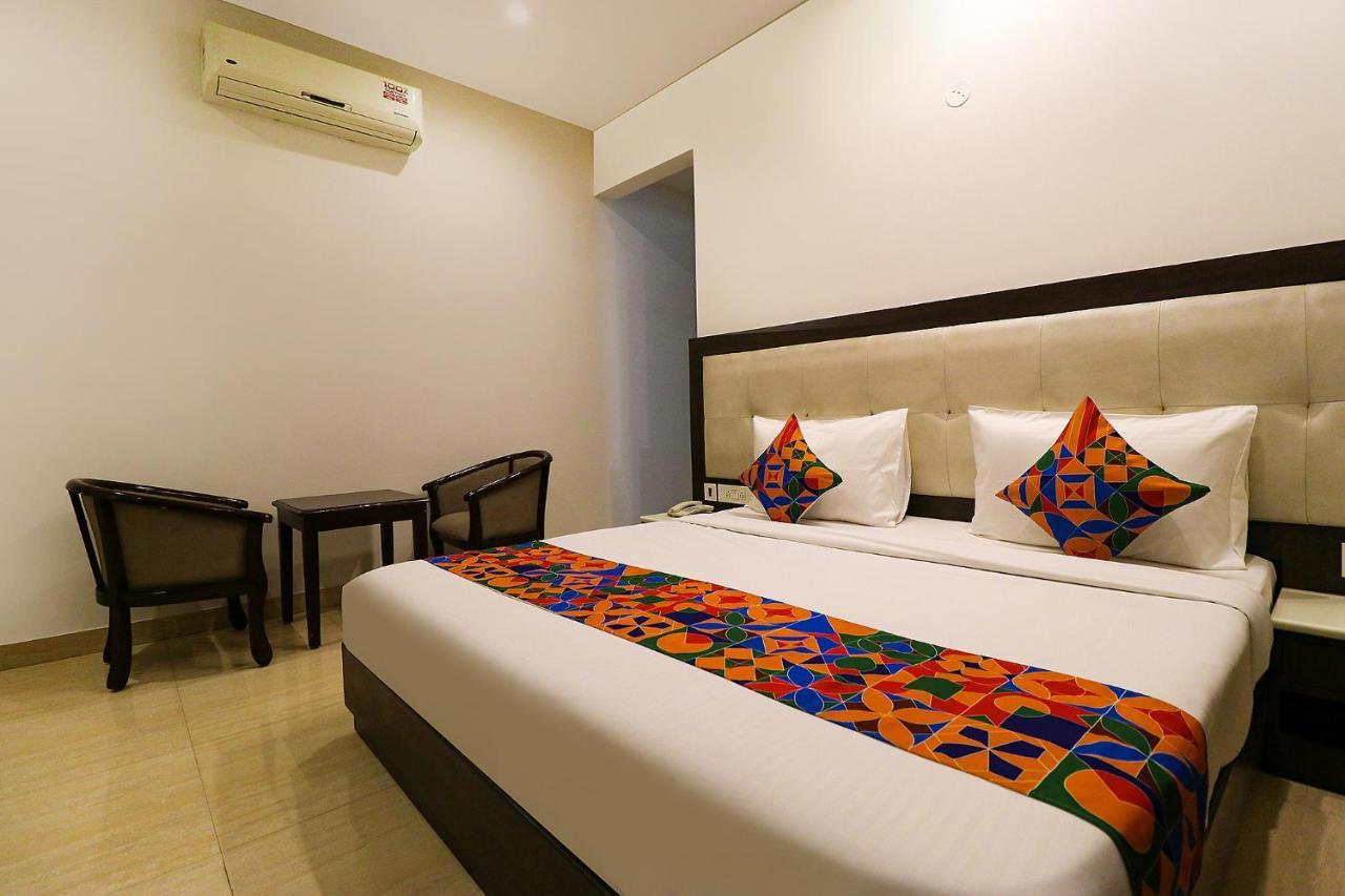แฟ็บโฮเทล ออยส์เตอร์ วิลลา Hotel คูร์เคาน์ ภายนอก รูปภาพ