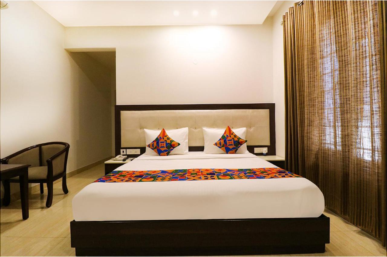 แฟ็บโฮเทล ออยส์เตอร์ วิลลา Hotel คูร์เคาน์ ภายนอก รูปภาพ