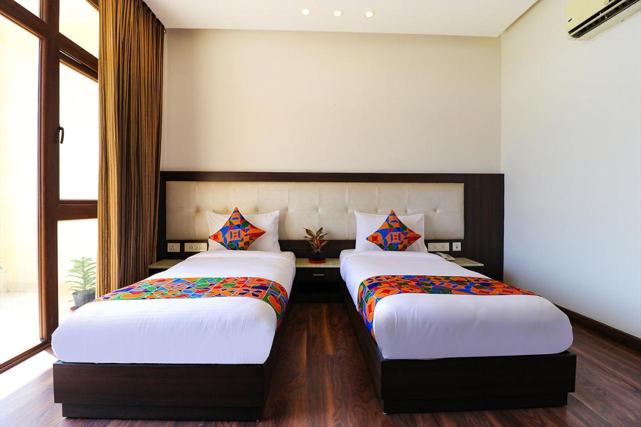 แฟ็บโฮเทล ออยส์เตอร์ วิลลา Hotel คูร์เคาน์ ภายนอก รูปภาพ