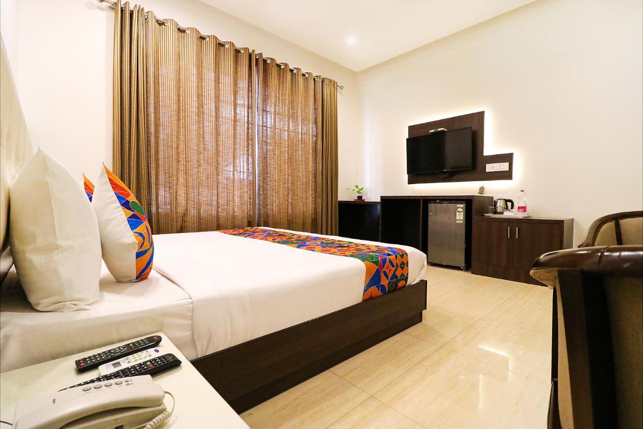 แฟ็บโฮเทล ออยส์เตอร์ วิลลา Hotel คูร์เคาน์ ภายนอก รูปภาพ